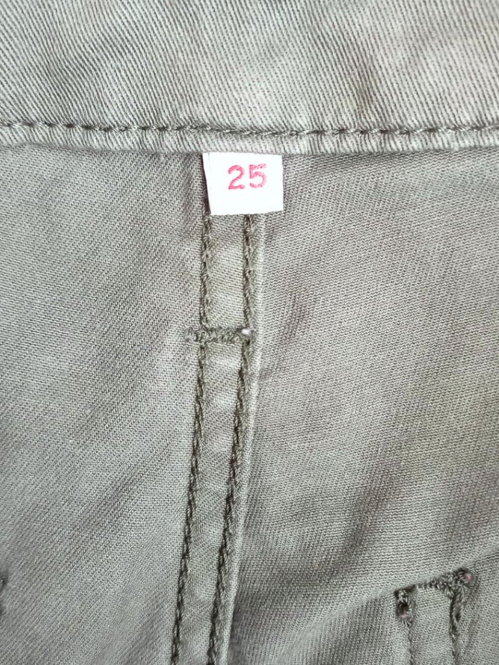 Levi's Green Straight Leg Cargo Utility Pants Size 25 - Picture 4 of 7